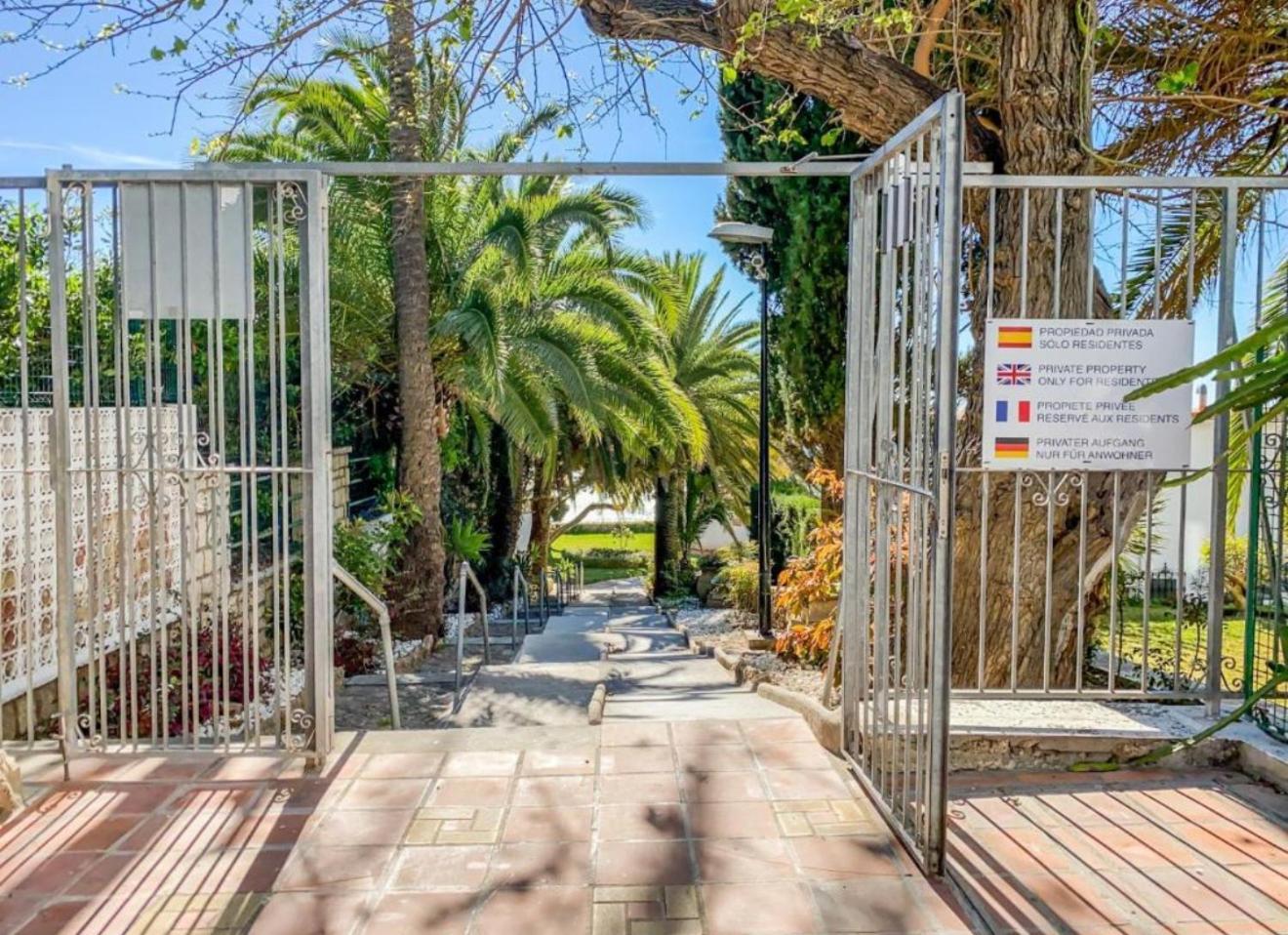 La Roca Chica Appartement Torremolinos Buitenkant foto